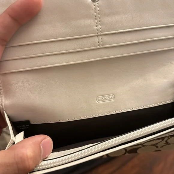Brand New Coach Beige and Brown Signature Large Purse And Matching Wallet Set - Picture 10 of 14